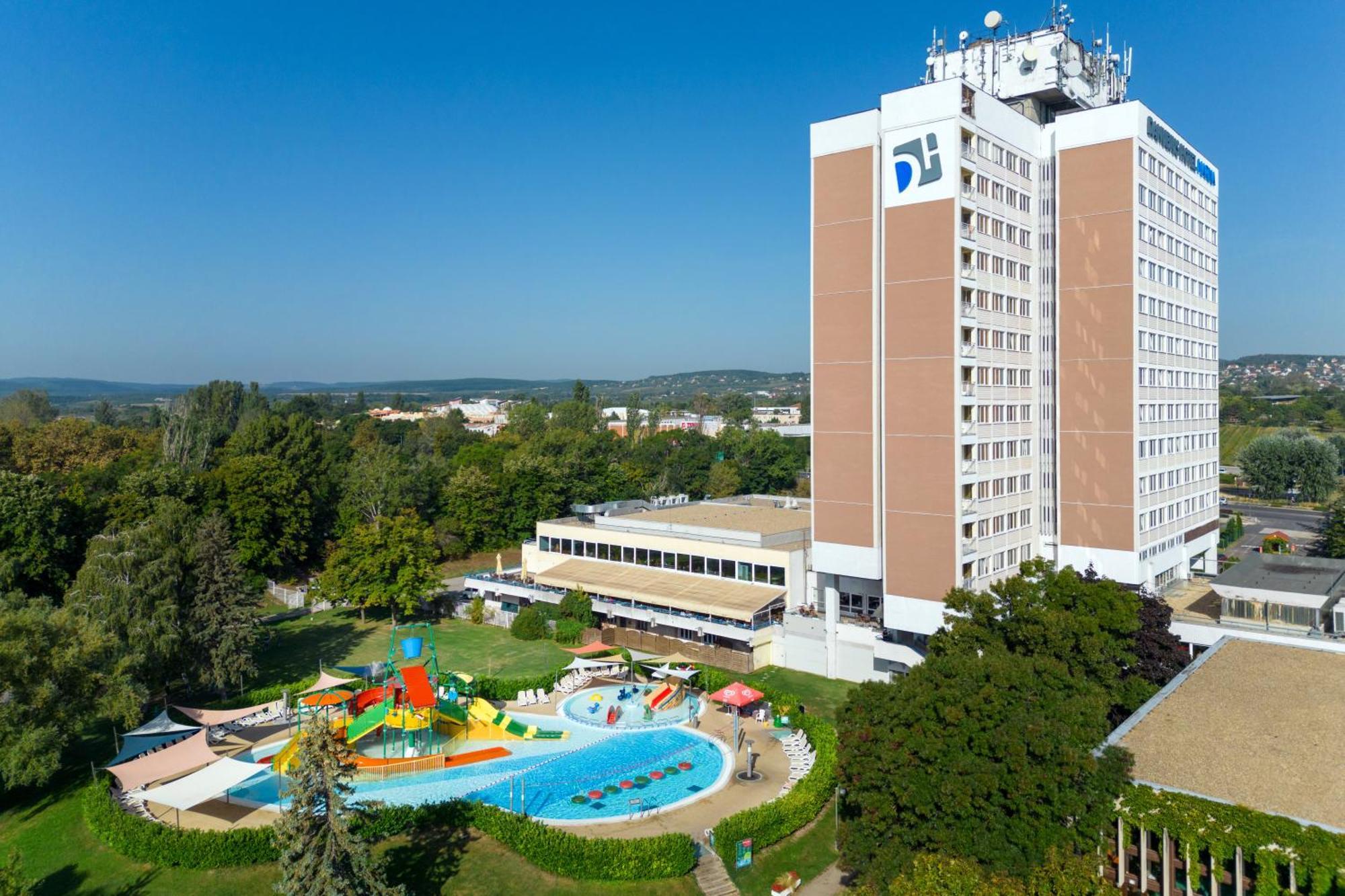 Danubius Hotel Marina บาลาตอนฟือเรด ภายนอก รูปภาพ